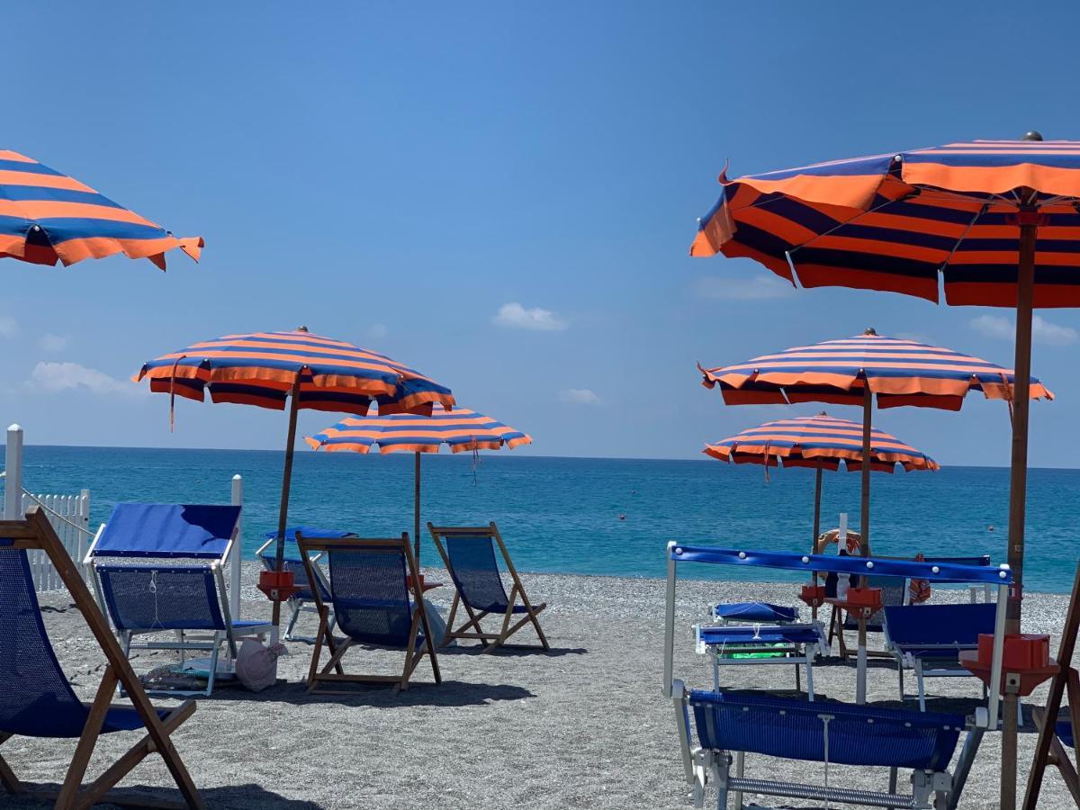Casa Vacanze Irene Скалеа Екстериор снимка