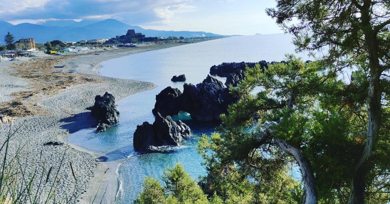 Casa Vacanze Irene Скалеа Екстериор снимка
